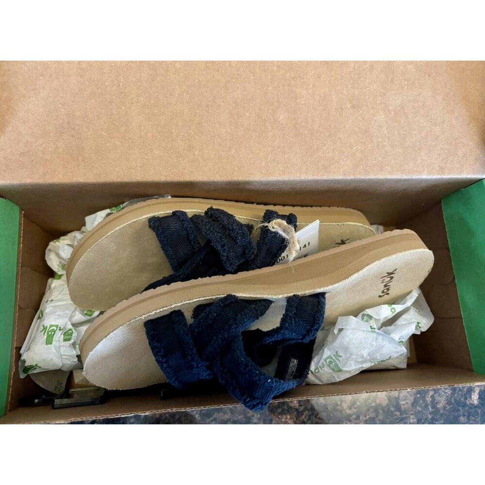 Sanuk Womens Fraidy Slides Black Sz 8 Slip On Sandals Soft Top Foam Comfort NEW - Picture 3 of 5